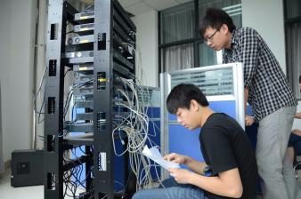 全上海弱電工程與光纖寬帶服務 專業(yè)免費上門，高效網絡技術支持